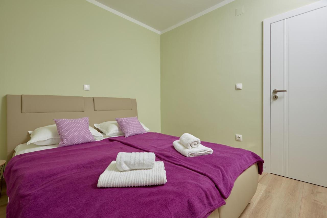 Apartments Nika Turanj Bilik gambar