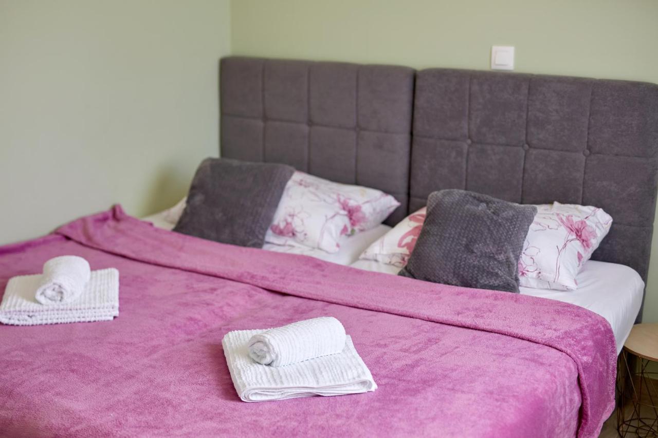 Apartments Nika Turanj Bilik gambar